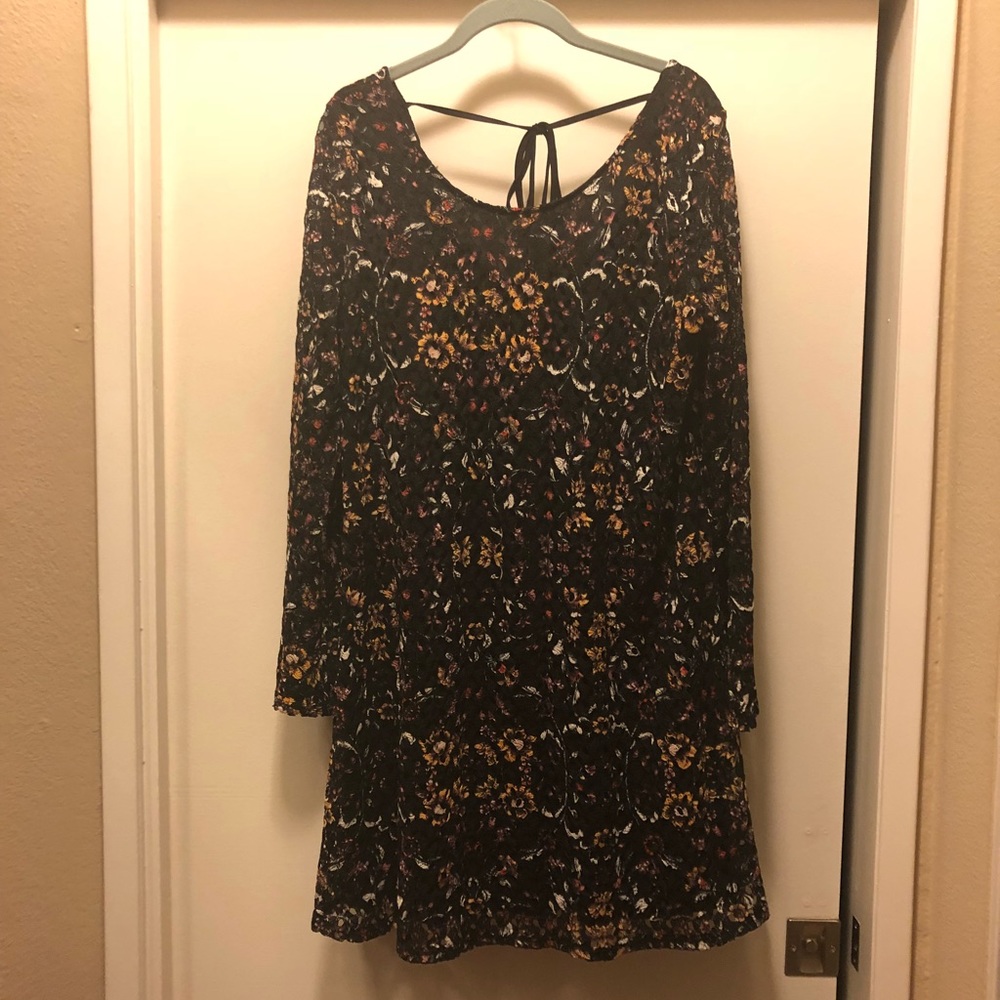 XL Ixilaration dress with amazing floral pattern!